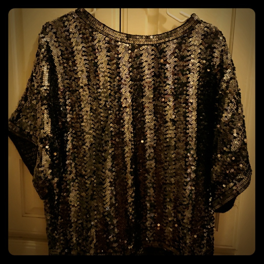 Vintage Three Flaggs Silver bling Top.
